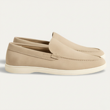 Herre loafers med mokasinfront, synlige sømme og flad lys sål