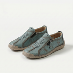 Sneakers med snørebånd, sidelukning med lynlås og flad sål