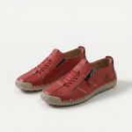 Sneakers med snørebånd, sidelukning med lynlås og flad sål