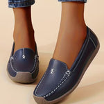 Mocassins femme à surpiqûres contrastées et semelle plate