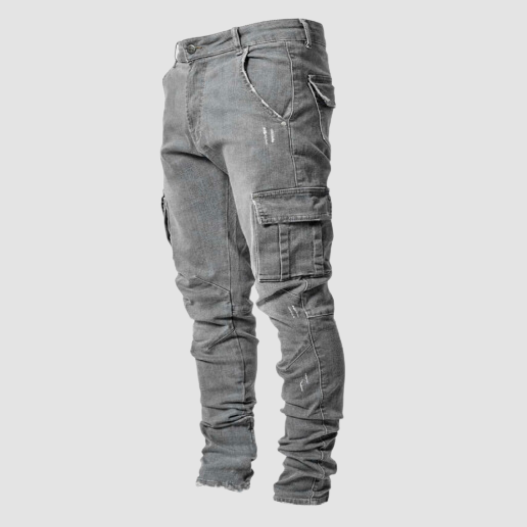 Herrejeans med taperede ben og cargo-lommer