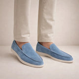 Herre loafers med mokkasinsøm, slip-on design og flad hvid sål