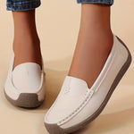 Mocassins femme à surpiqûres contrastées et semelle plate
