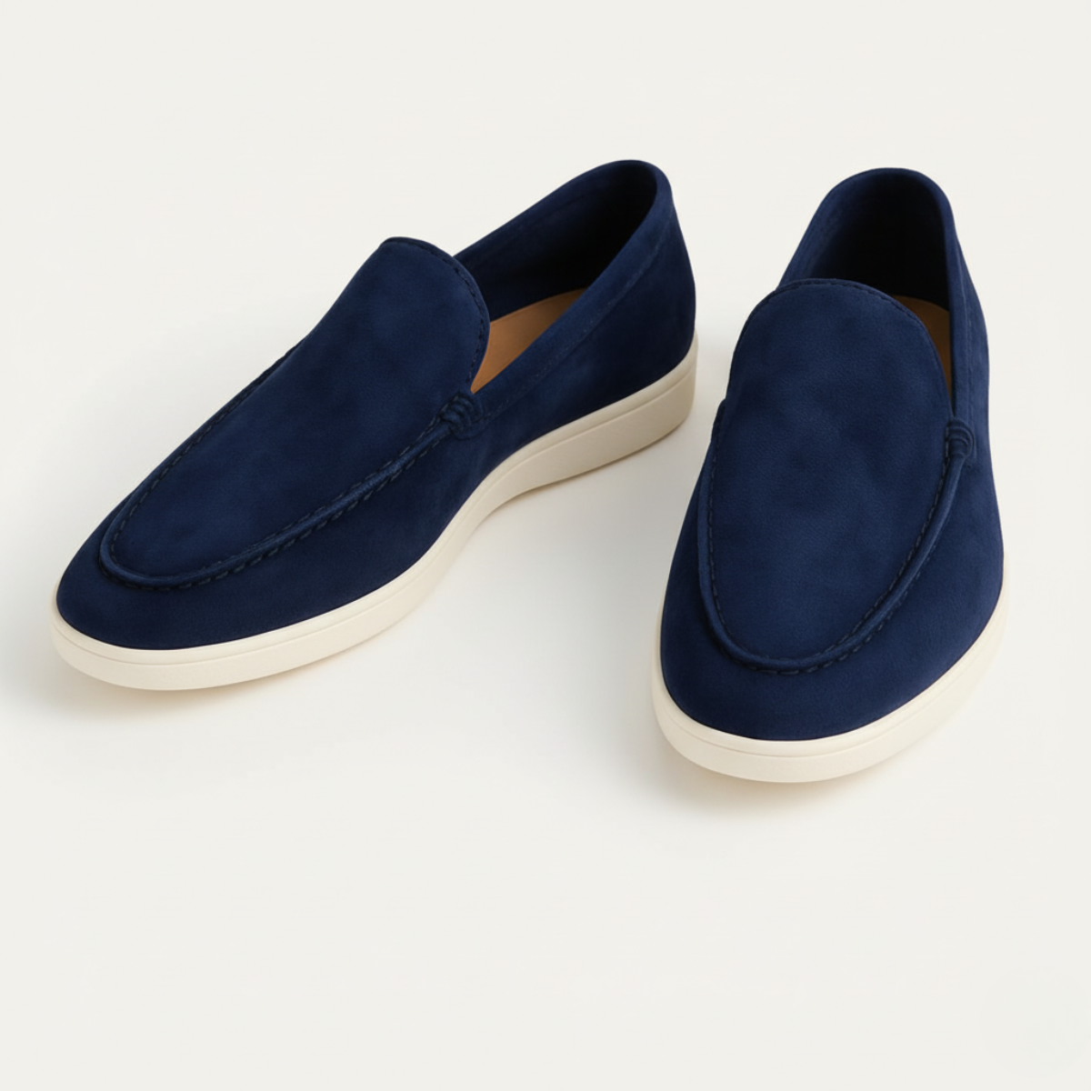 Herre loafers med mokasinfront, synlige sømme og flad lys sål