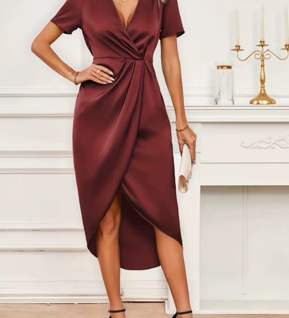 Hayden Ariana - Elegant Midi Kjole