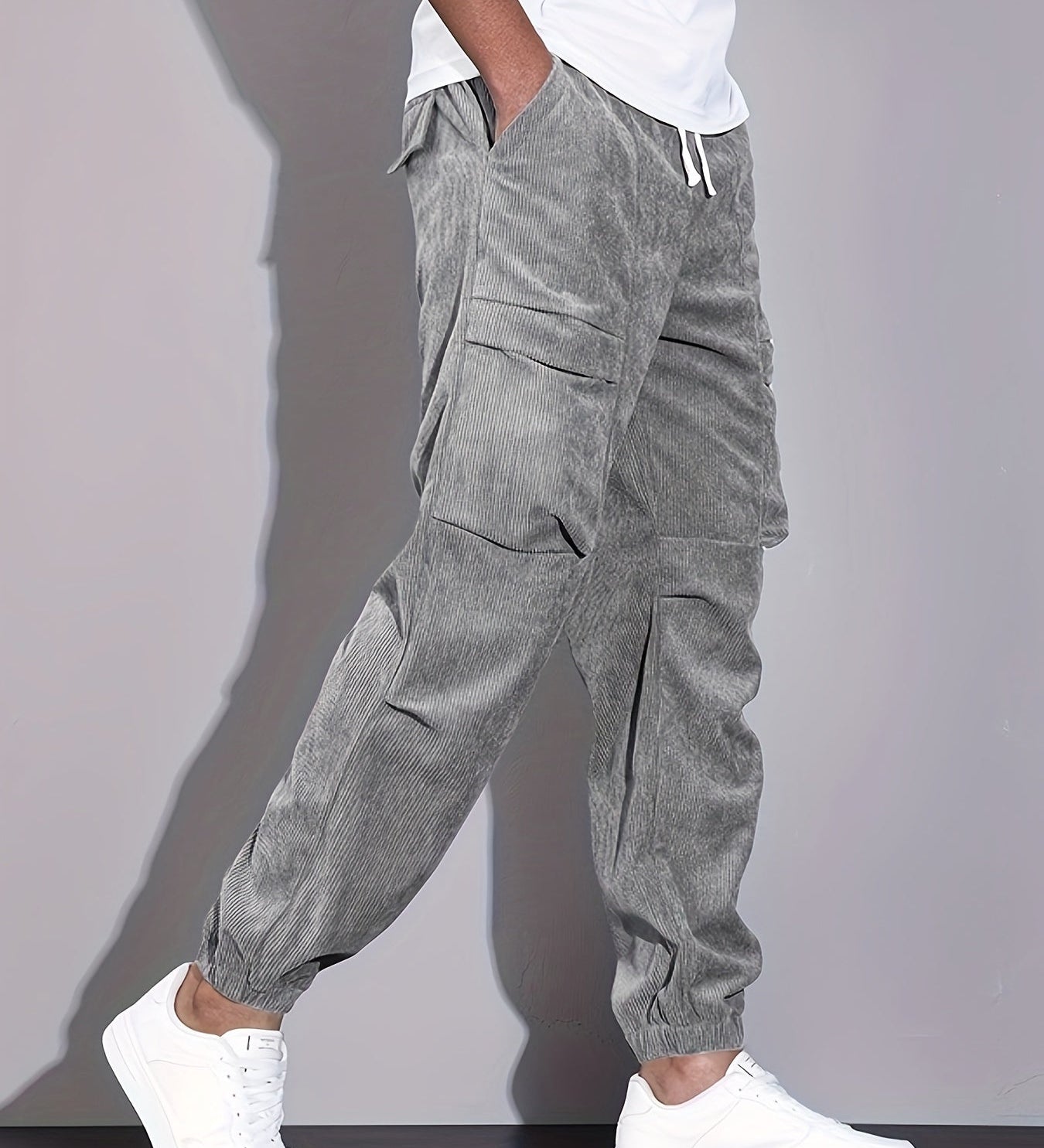 Pantalon cargo homme à texture côtelée, coupe jogger et jambes longues