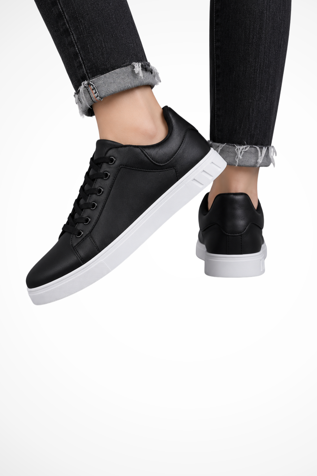 Herre sneakers med snørebånd og hvid kontrastsål