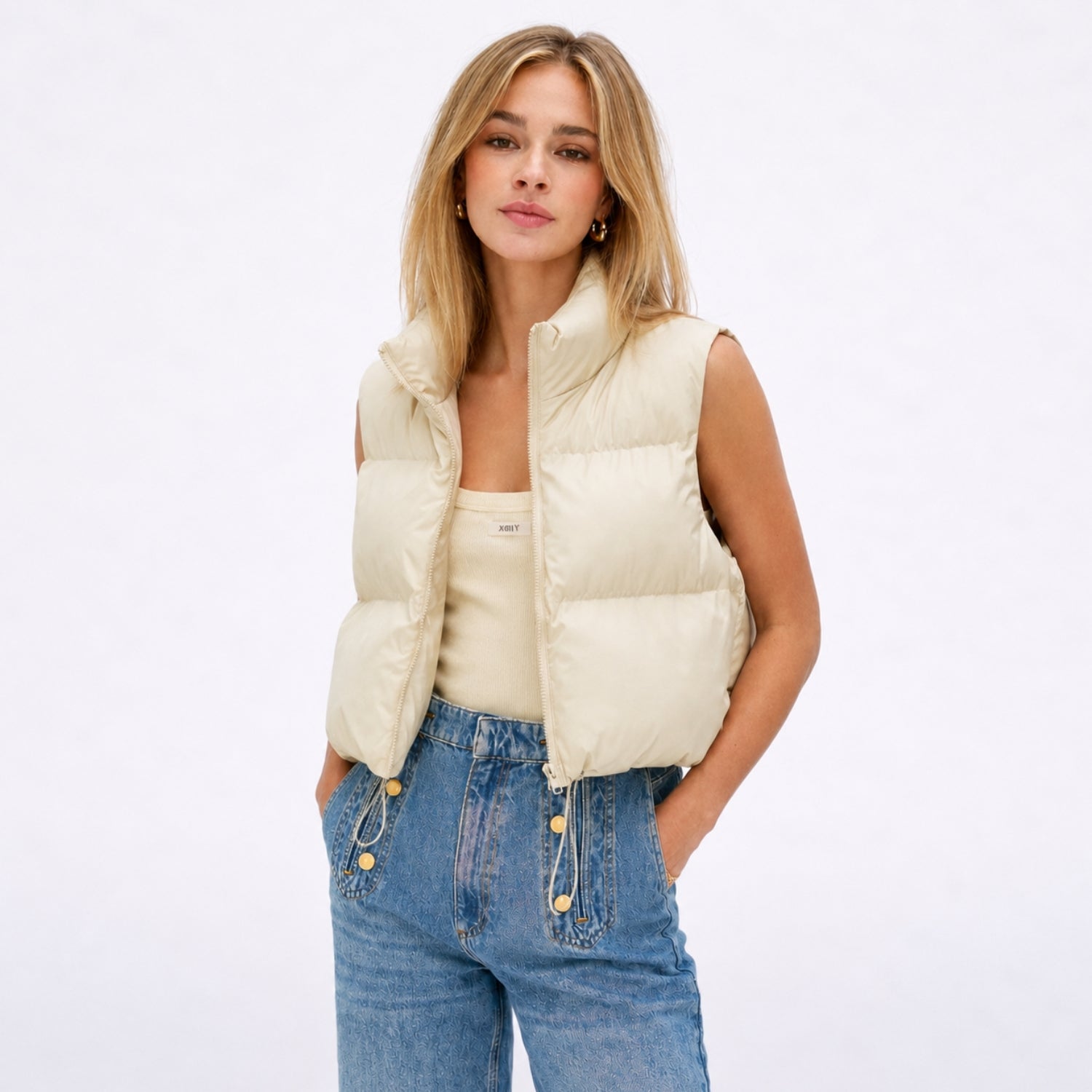 Gilet court femme matelassé à col haut et zip