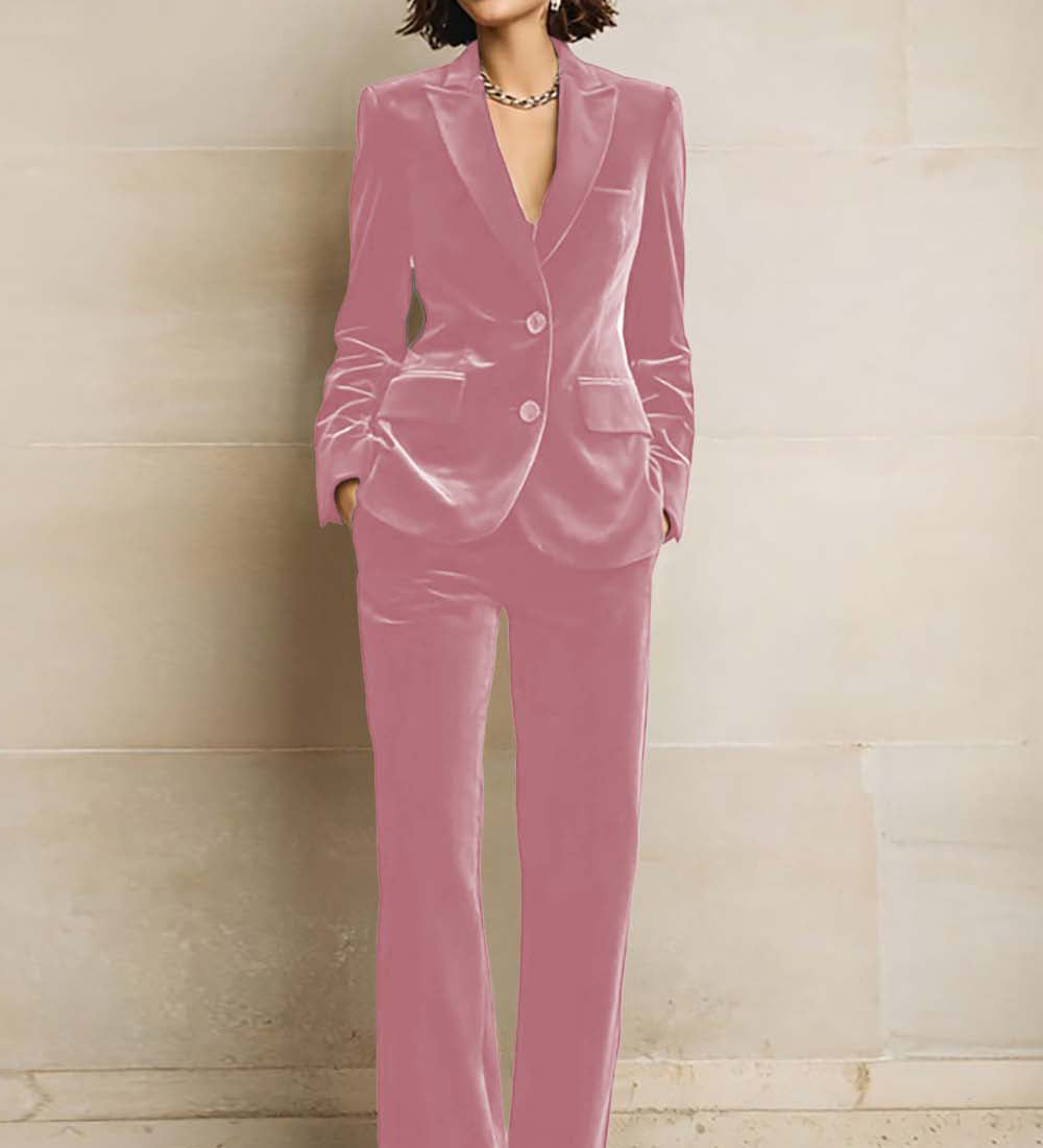 Tailleur pantalon femme avec blazer à revers en pointe