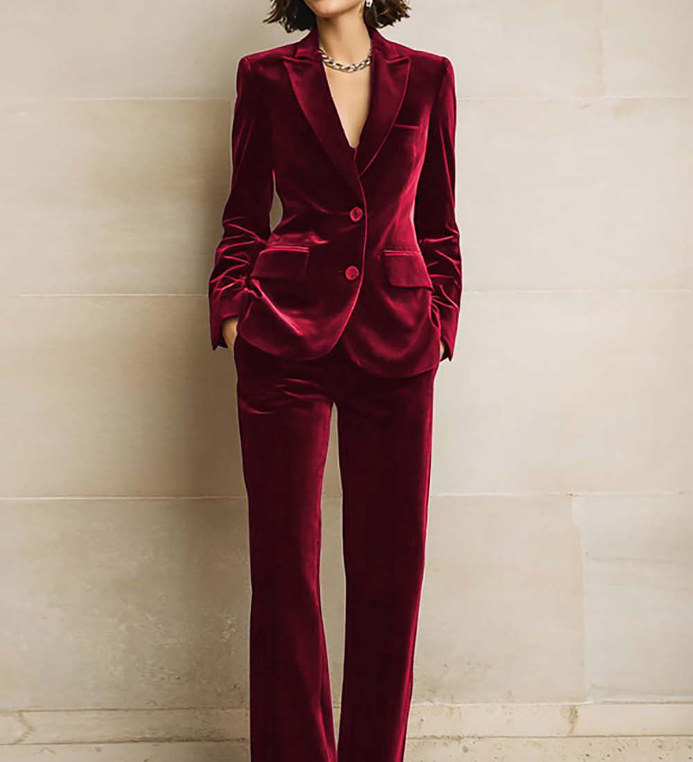 Tailleur pantalon femme avec blazer à revers en pointe