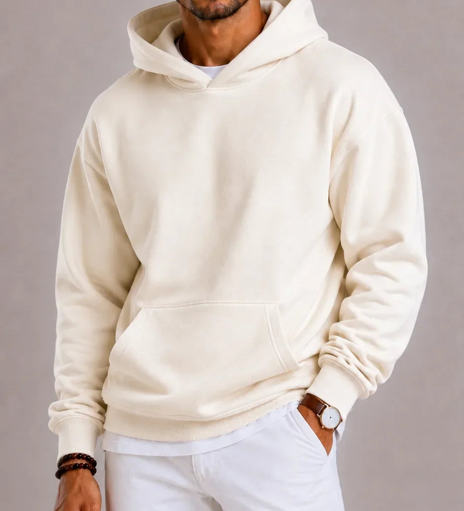 Herrehoodie med hætte, lange ærmer og kængurulomme