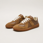 Herre sneakers med snørebånd, paneler og kontrasterende sål