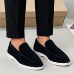 Herre loafers med slip-on-design, synlig pyntesøm og flad lys sål