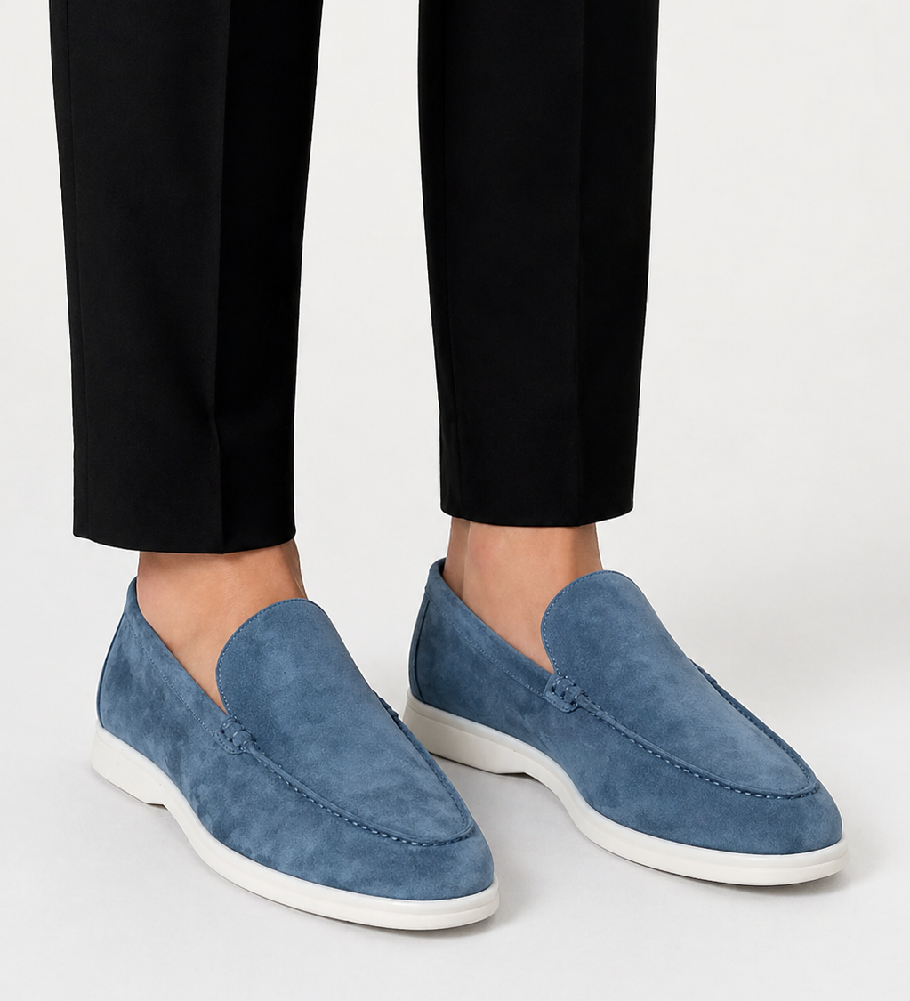 Herre loafers med slip-on-design, synlig pyntesøm og flad lys sål