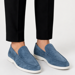 Herre loafers med slip-on-design, synlig pyntesøm og flad lys sål