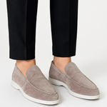 Herre loafers med slip-on-design, synlig pyntesøm og flad lys sål