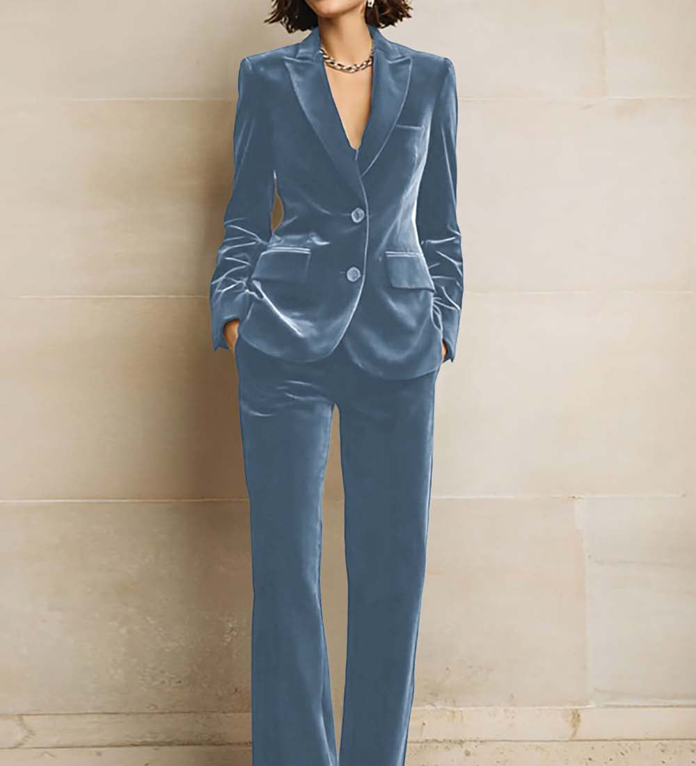 Tailleur pantalon femme avec blazer à revers en pointe