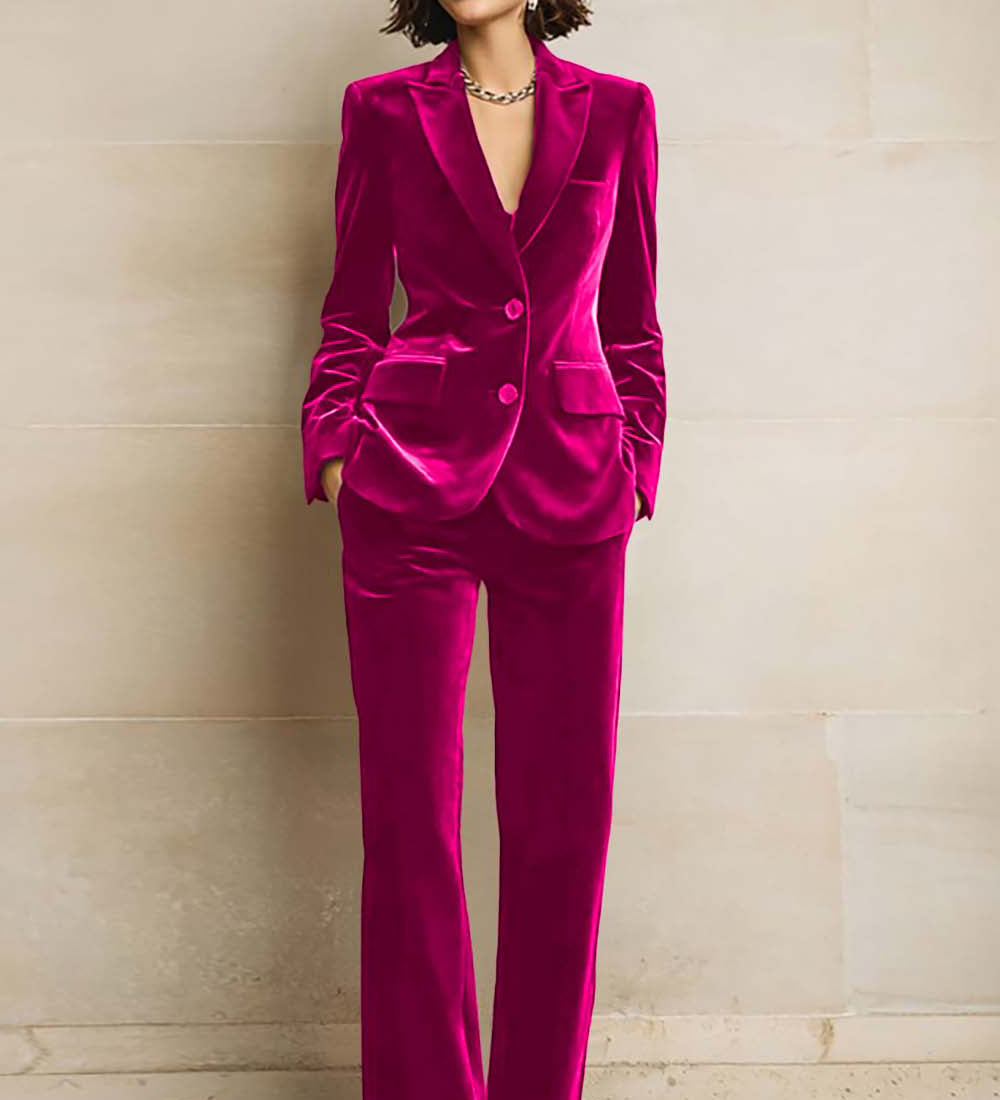 Tailleur pantalon femme avec blazer à revers en pointe