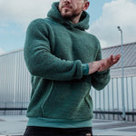 Herre hættetrøje i teddyfleece med hætte og kængurulomme