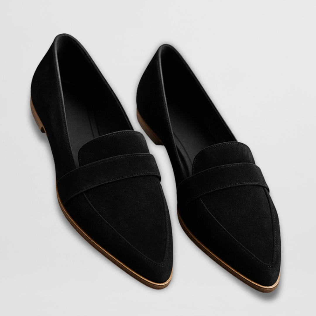 Dame loafers med spids tå og bred dekorativ rem