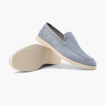 Loafers med synlige sømdetaljer, slip-on design og kilehæl