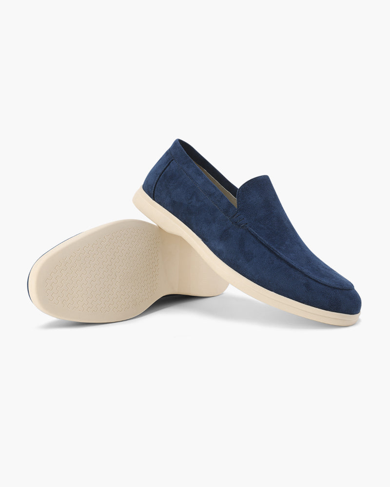 Loafers med synlige sømdetaljer, slip-on design og kilehæl