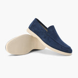 Loafers med synlige sømdetaljer, slip-on design og kilehæl
