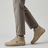Højtop sneakers med snørebånd, ankelrem og profileret sål