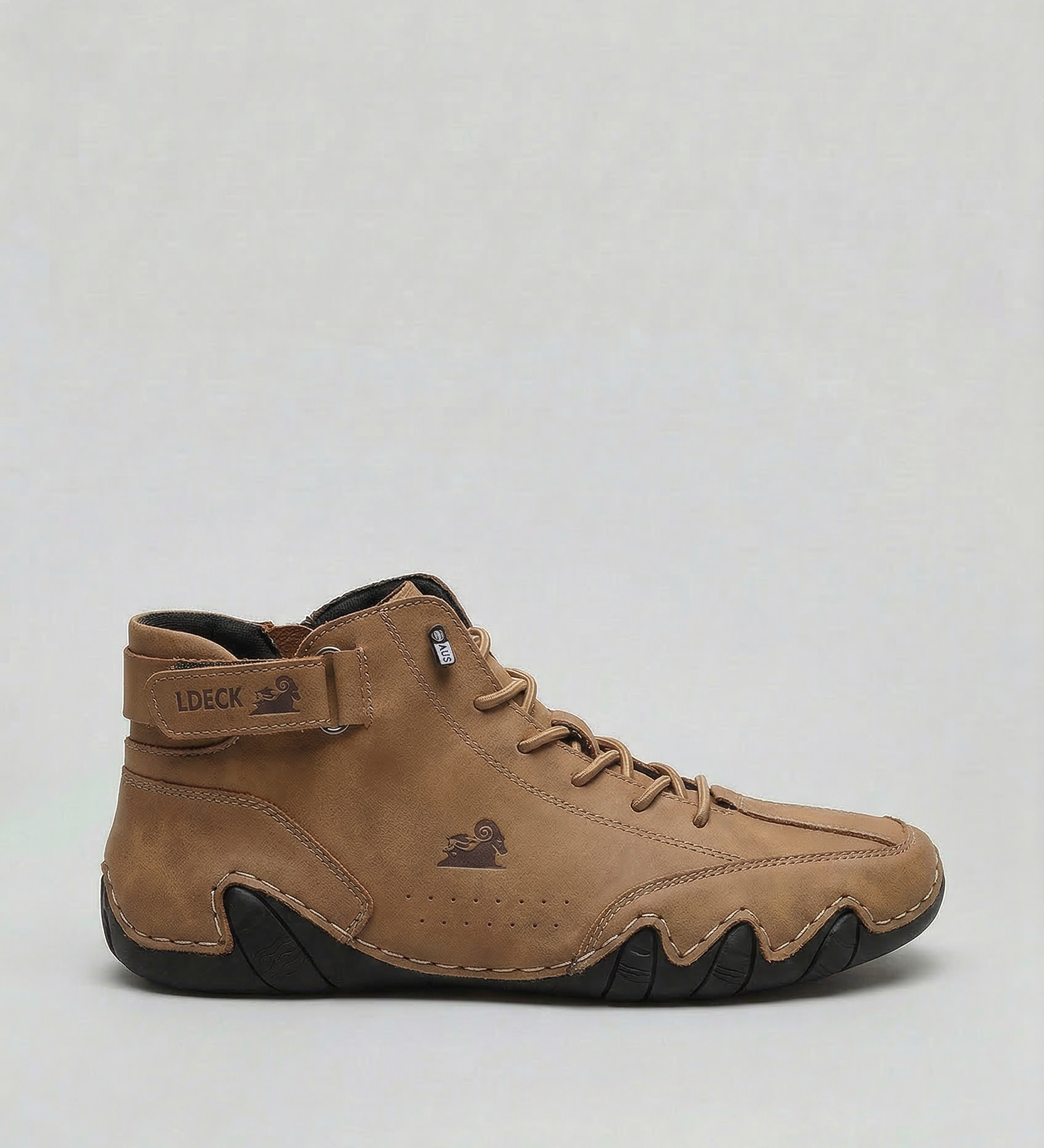 Højtop sneakers med snørebånd, ankelrem og profileret sål