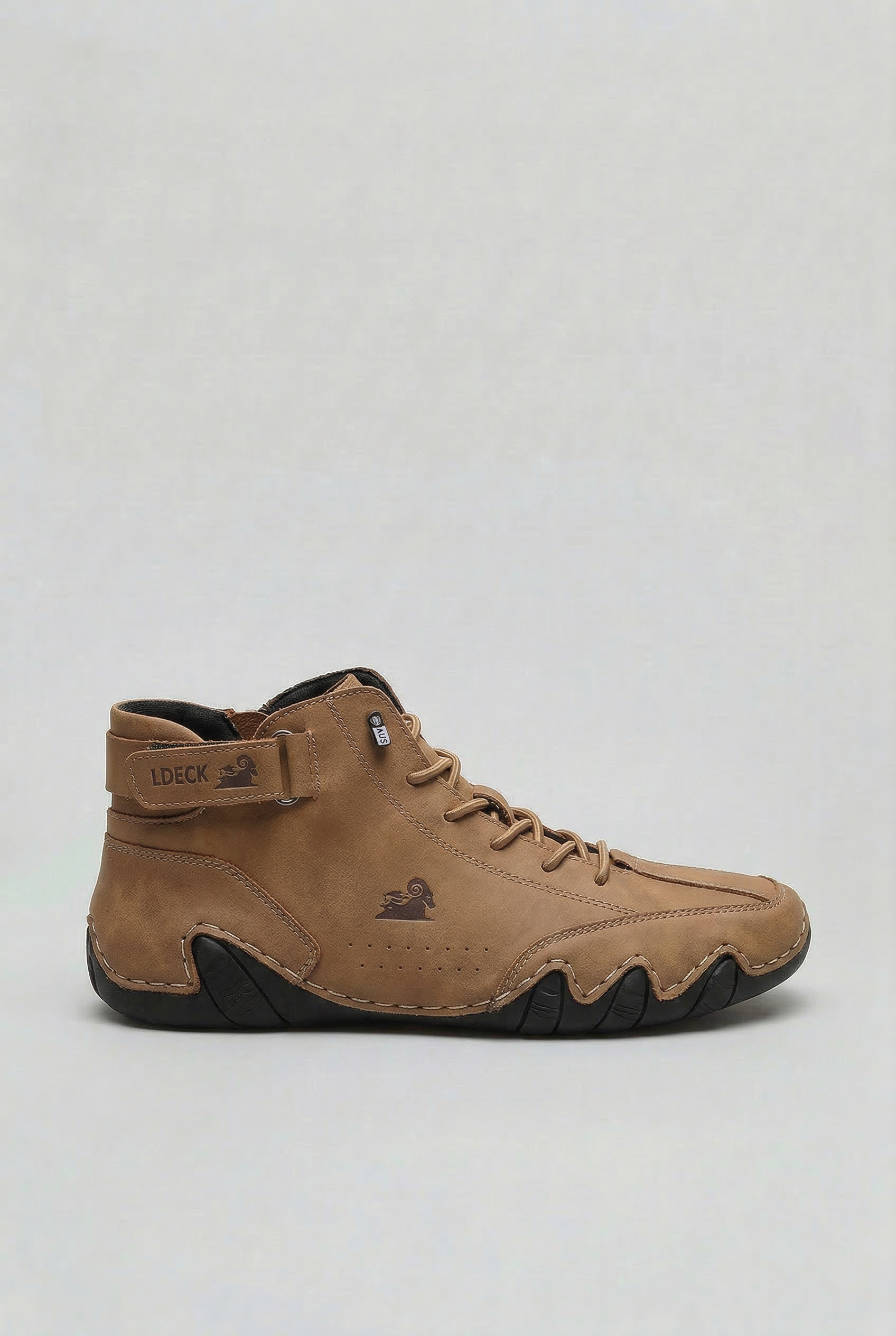 Højtop sneakers med snørebånd, ankelrem og profileret sål