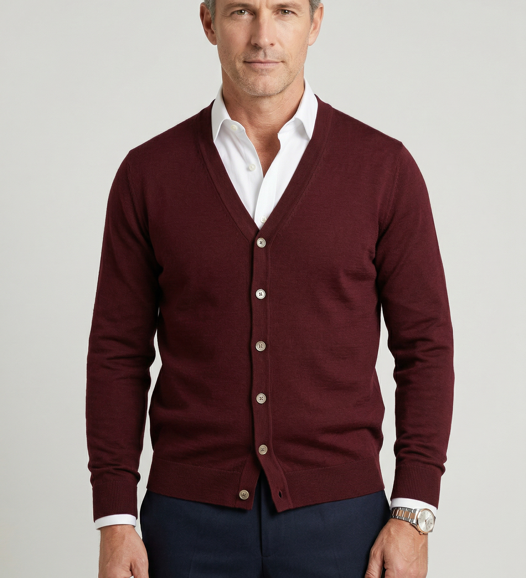 Herre cardigan med V-hals, knapper og lange ærmer