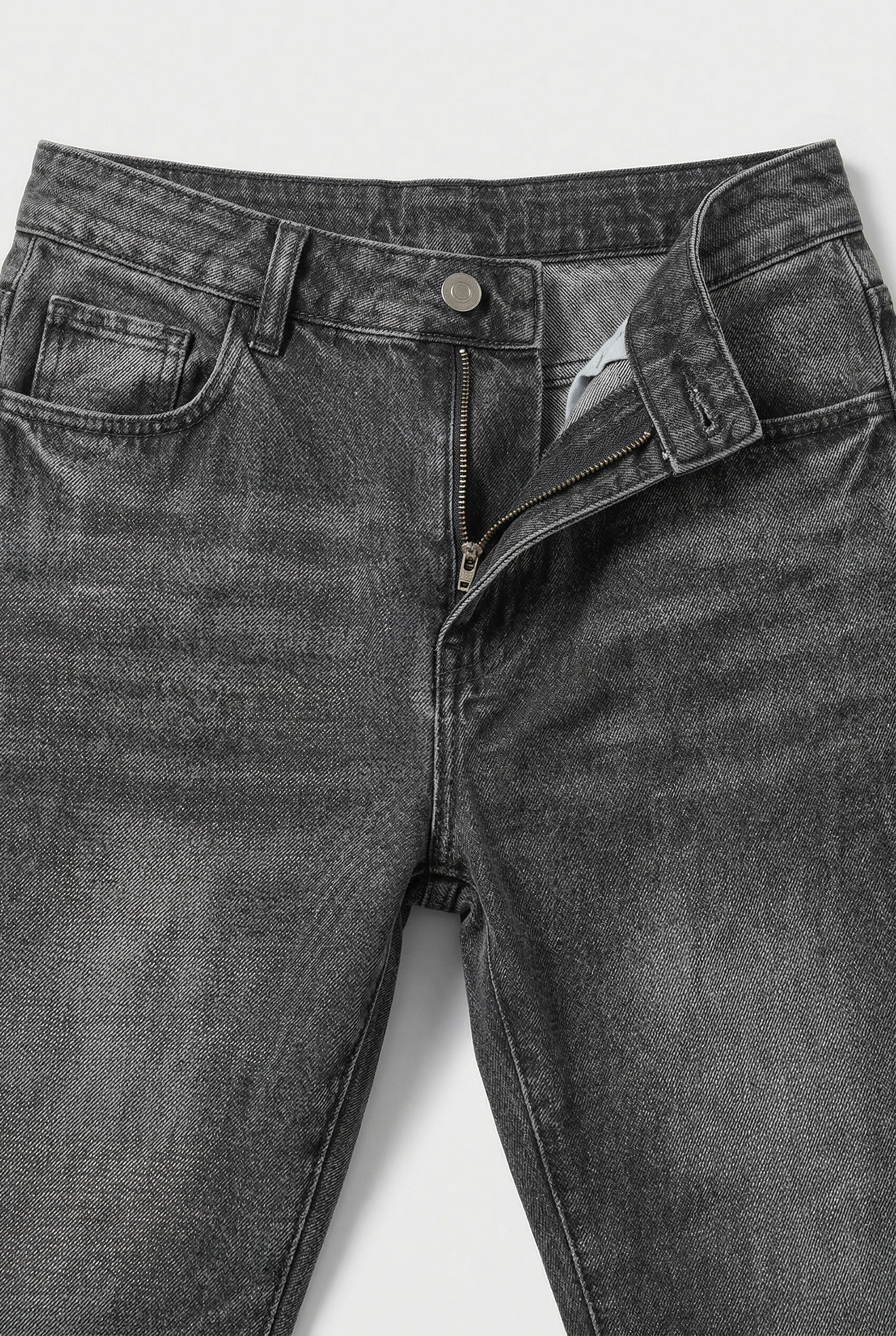 Herrejeans med løs pasform, lige ben og fem lommer