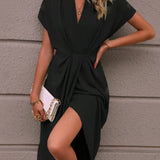 Clarke London Cocktailkjole – Midi med Draperet Front og Side Slids