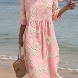 Evelyn | Komfortabel og Elegant Broderet Midi Kjole