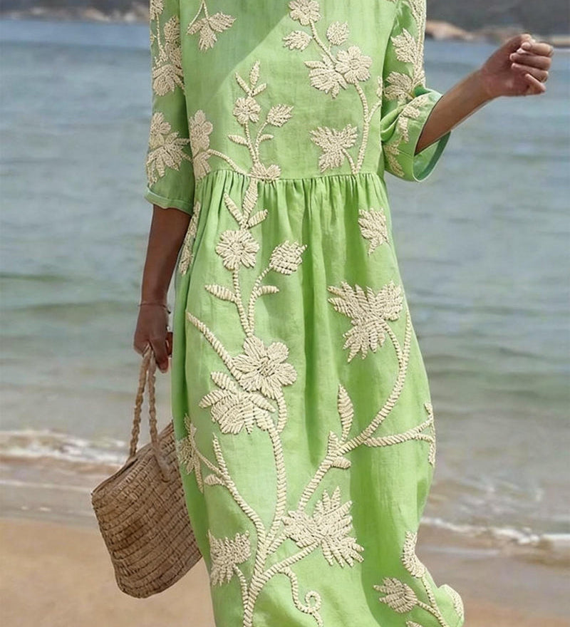 Evelyn | Komfortabel og Elegant Broderet Midi Kjole