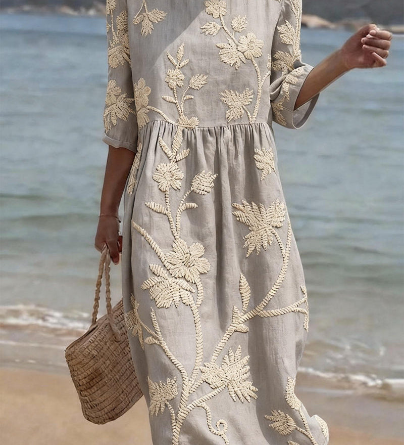 Evelyn | Komfortabel og Elegant Broderet Midi Kjole