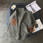 Herre pullover med rund hals, lange ærmer, ribkanter og albuelapper