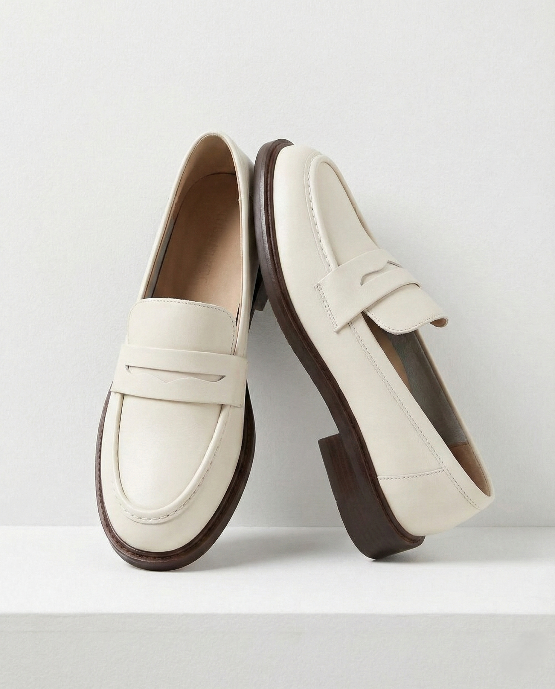 Dame loafers med pennyrem, rund tå og lav hæl