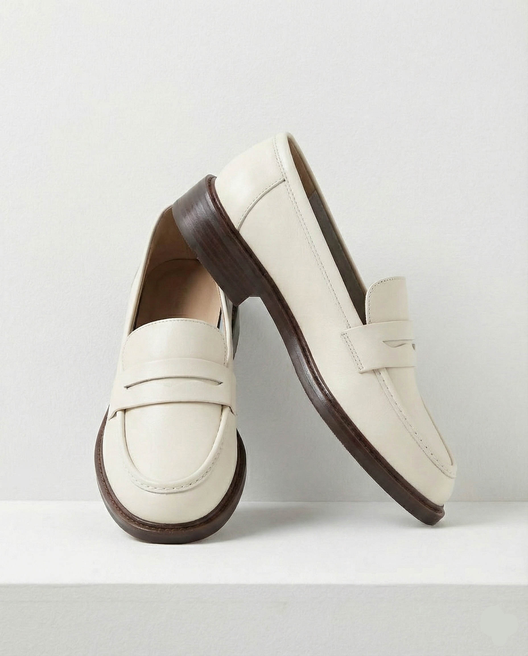 Dame loafers med pennyrem, rund tå og lav hæl