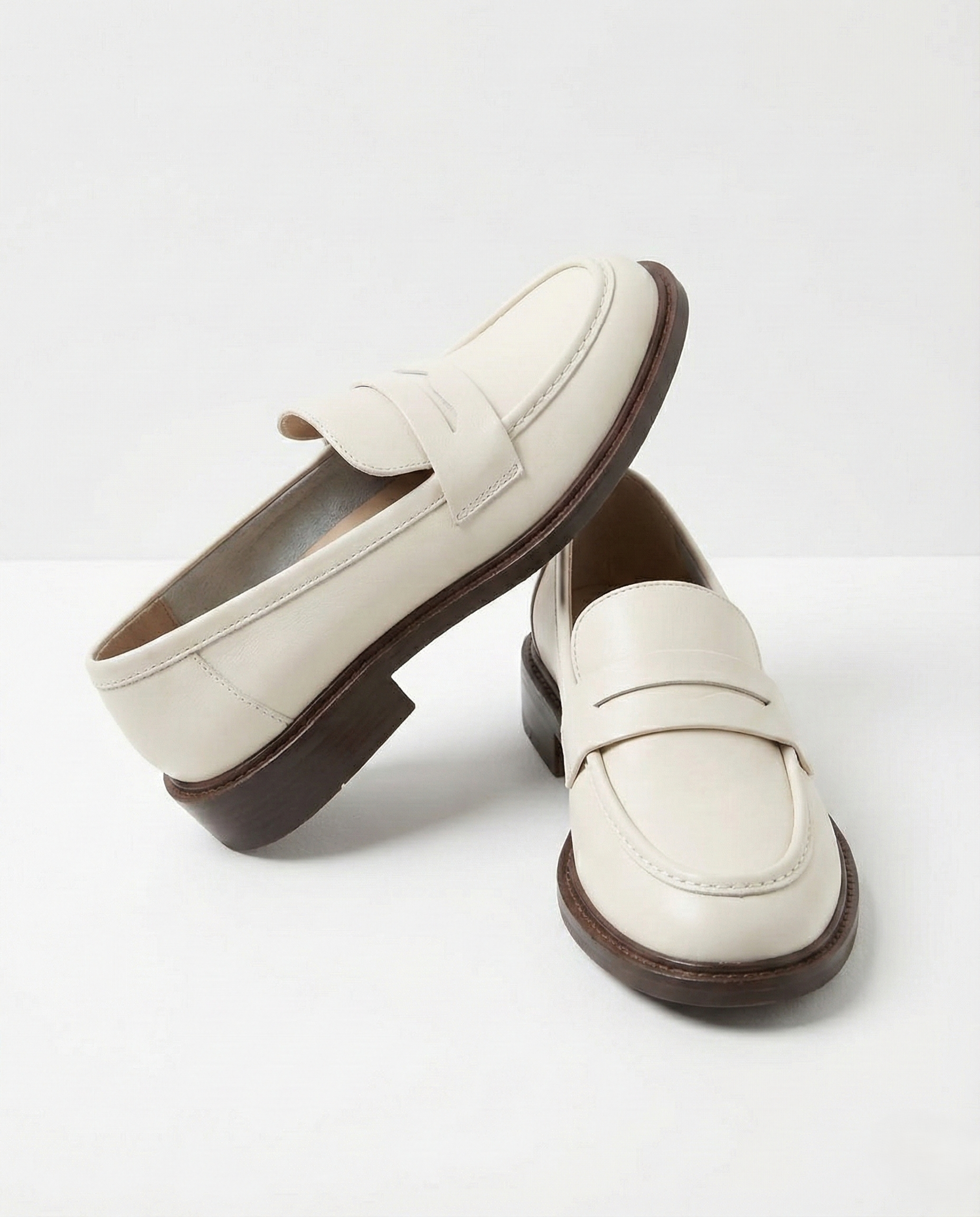 Dame loafers med pennyrem, rund tå og lav hæl
