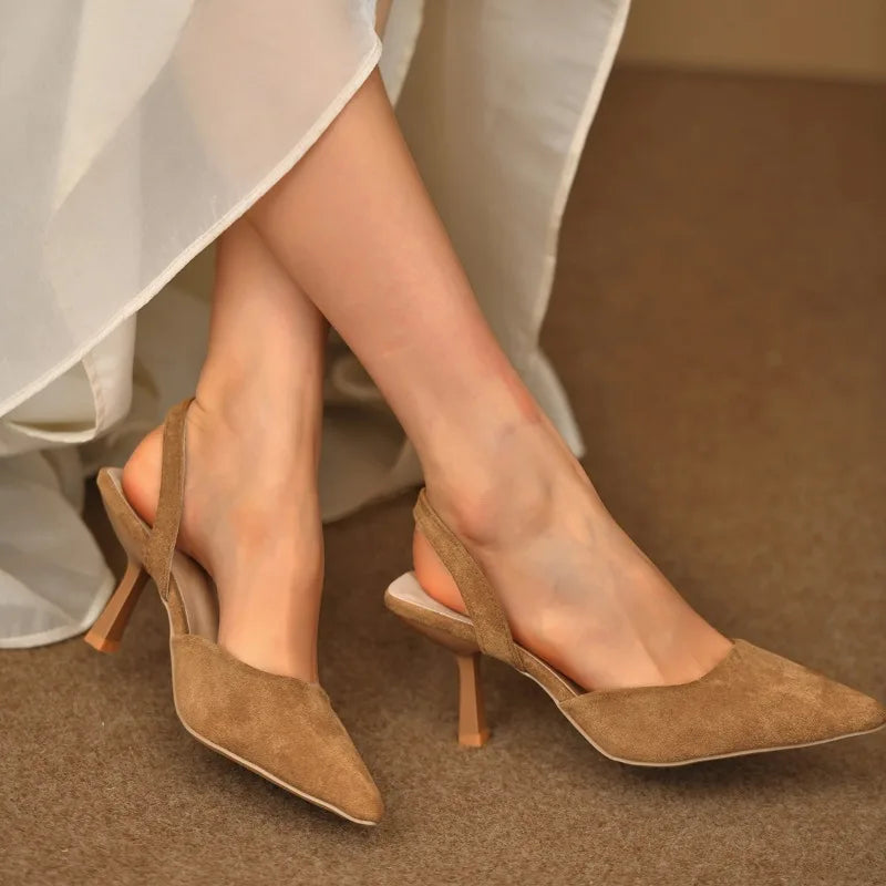 Verona Kitten Heels – Suede Slingback Kitten Heels i Neutral Tone