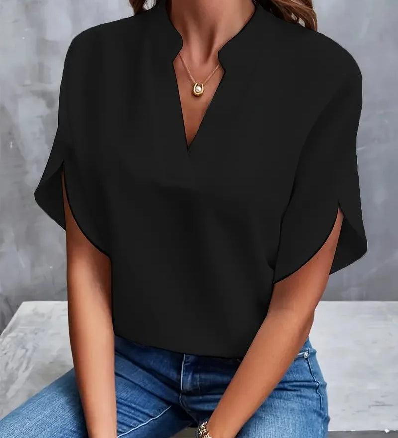 Bluse med v-hals – Flydende og elegant pasform