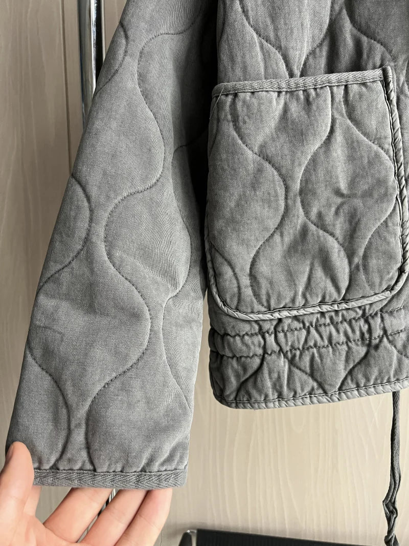 Nova Dame Fleece Quiltet Jakke – Cropped Jakke med Lynlås