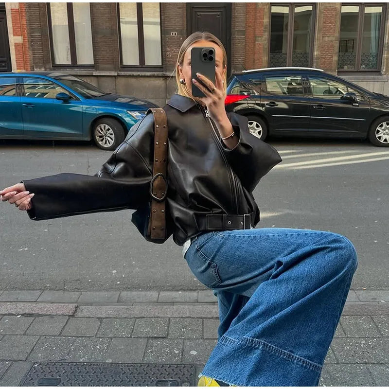 Elara Oversized Imiteret Læderjakke – Vintage Bomber i PU Kunstlæder