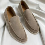 Herre mokkasiner med slip-on-design, afrundet tå og flad sål