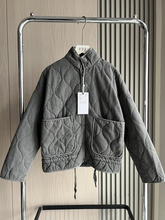 Nova Dame Fleece Quiltet Jakke – Cropped Jakke med Lynlås
