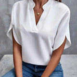 Bluse med v-hals – Flydende og elegant pasform