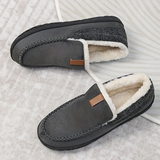 Chaussons homme à enfiler, bout mocassin et semelle plate