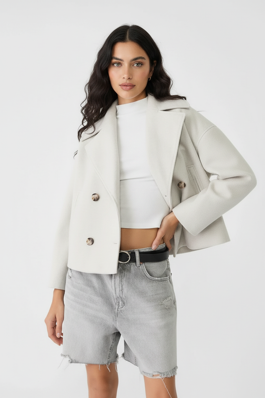 Kort Damejakke – Stilfuld Cropped med Dobbeltknap Design