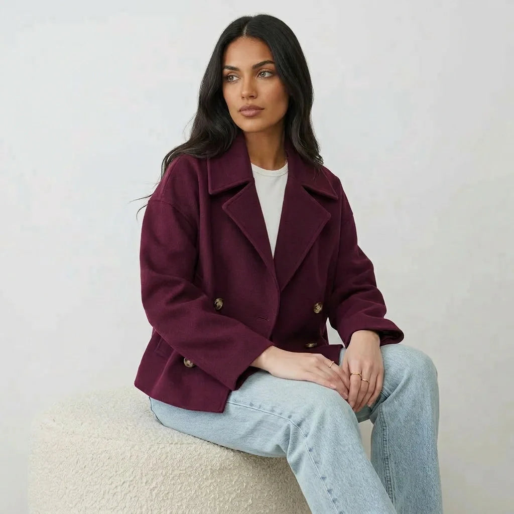 Kort Damejakke – Stilfuld Cropped med Dobbeltknap Design